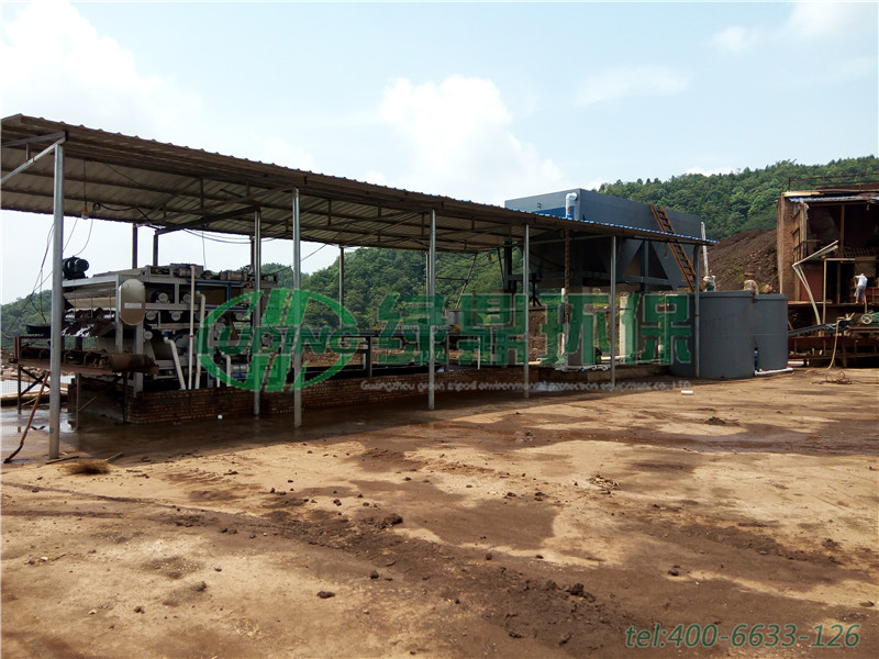 湖南湘潭磷礦廠帶式壓濾機處理泥漿工程案例 1